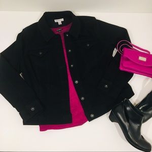 Black classic cut denim jacket XL